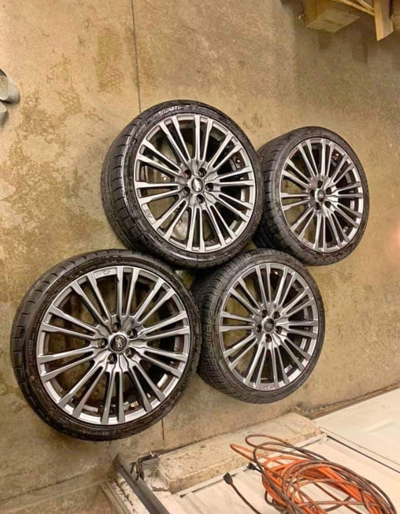 Illustration for article titled Picked Up A Set Of FoRS Wheels